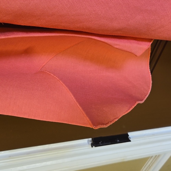 Voice-Linen blend light coral pullover v neck top, side drape Sz L NWT. - Picture 6 of 8